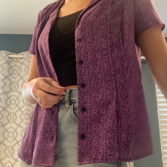 Cute purple patterned button up - Picture 2 of 5